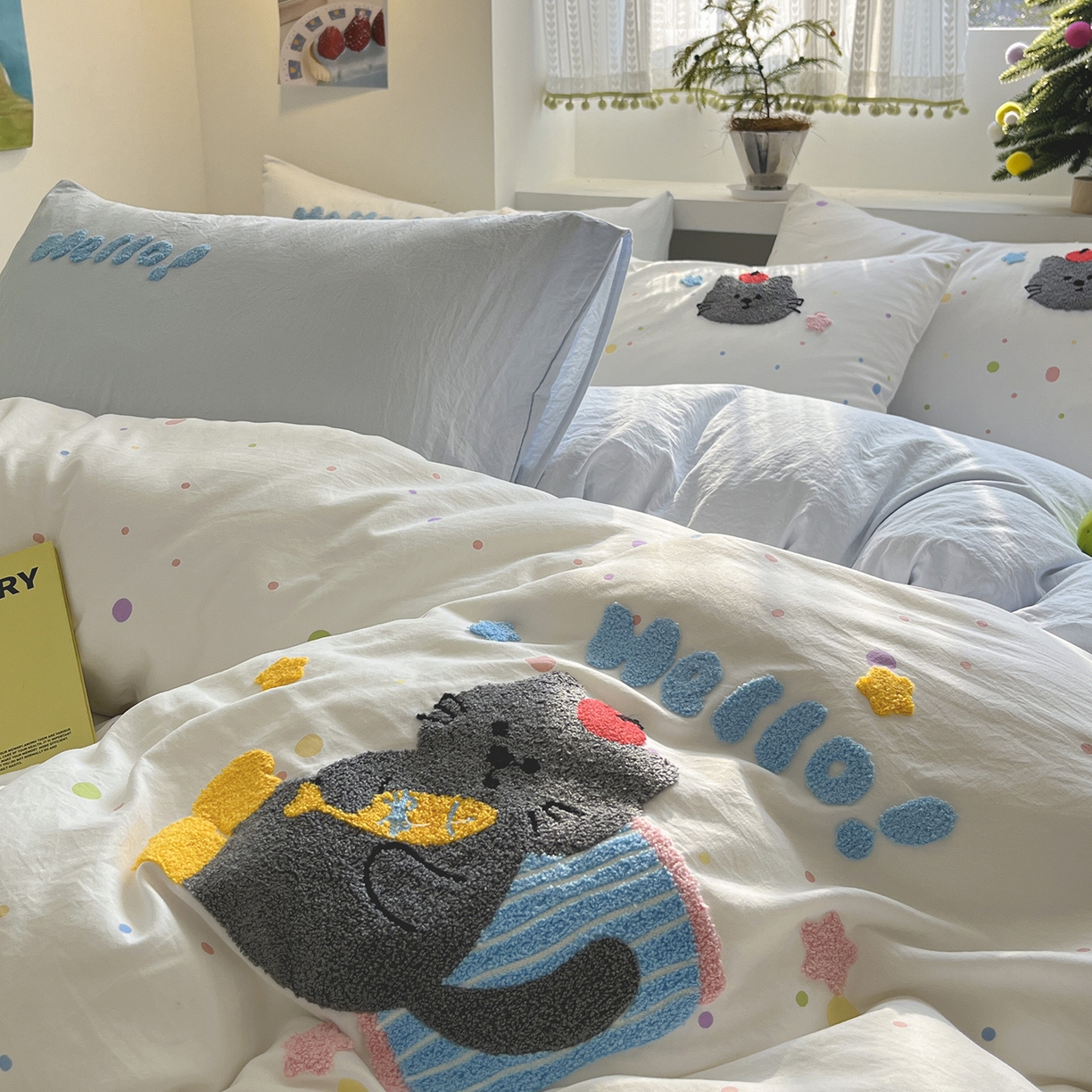 91家纺网 家纺一手货源 找家纺 桃心家居 2025新款A类亲肤舒适软糯云柔水洗棉少女卡通格子混搭毛巾绣水洗棉系列四件套 云柔水洗棉-印加绣爱吃鱼