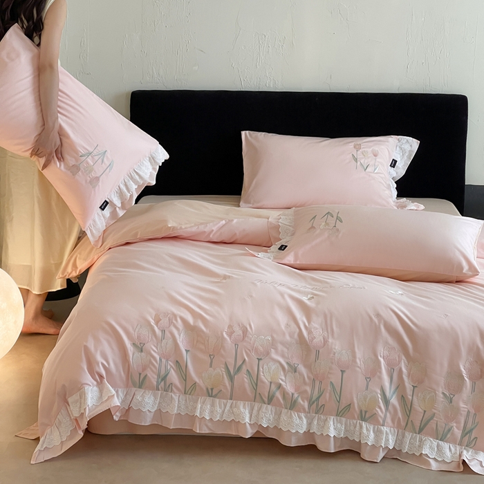 91家纺网 家纺一手货源 找家纺 卡姿家纺 2025秋冬森系小清新简约刺绣四件套-森系郁金香 森系郁金香-粉