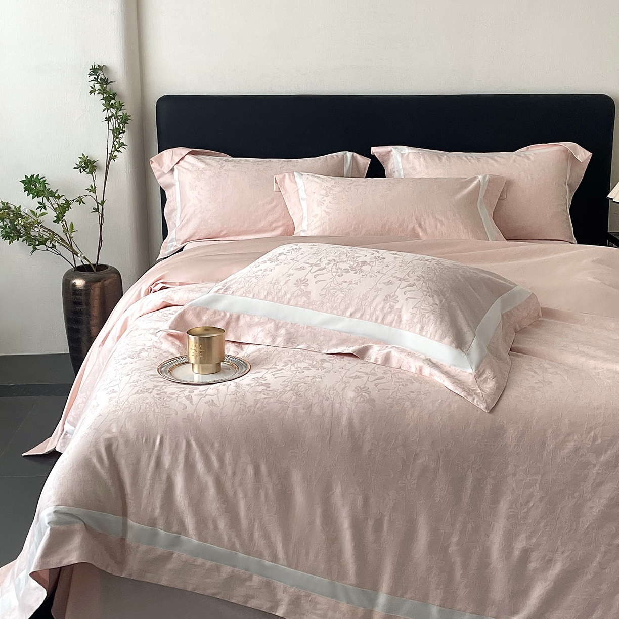 91家纺网 家纺一手货源 找家纺 2025秋冬新款长绒棉提花四件套-半夏 半夏-粉