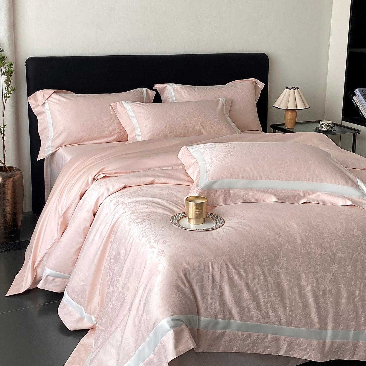 91家纺网 家纺一手货源 找家纺 2025秋冬新款长绒棉提花四件套-半夏 半夏-粉