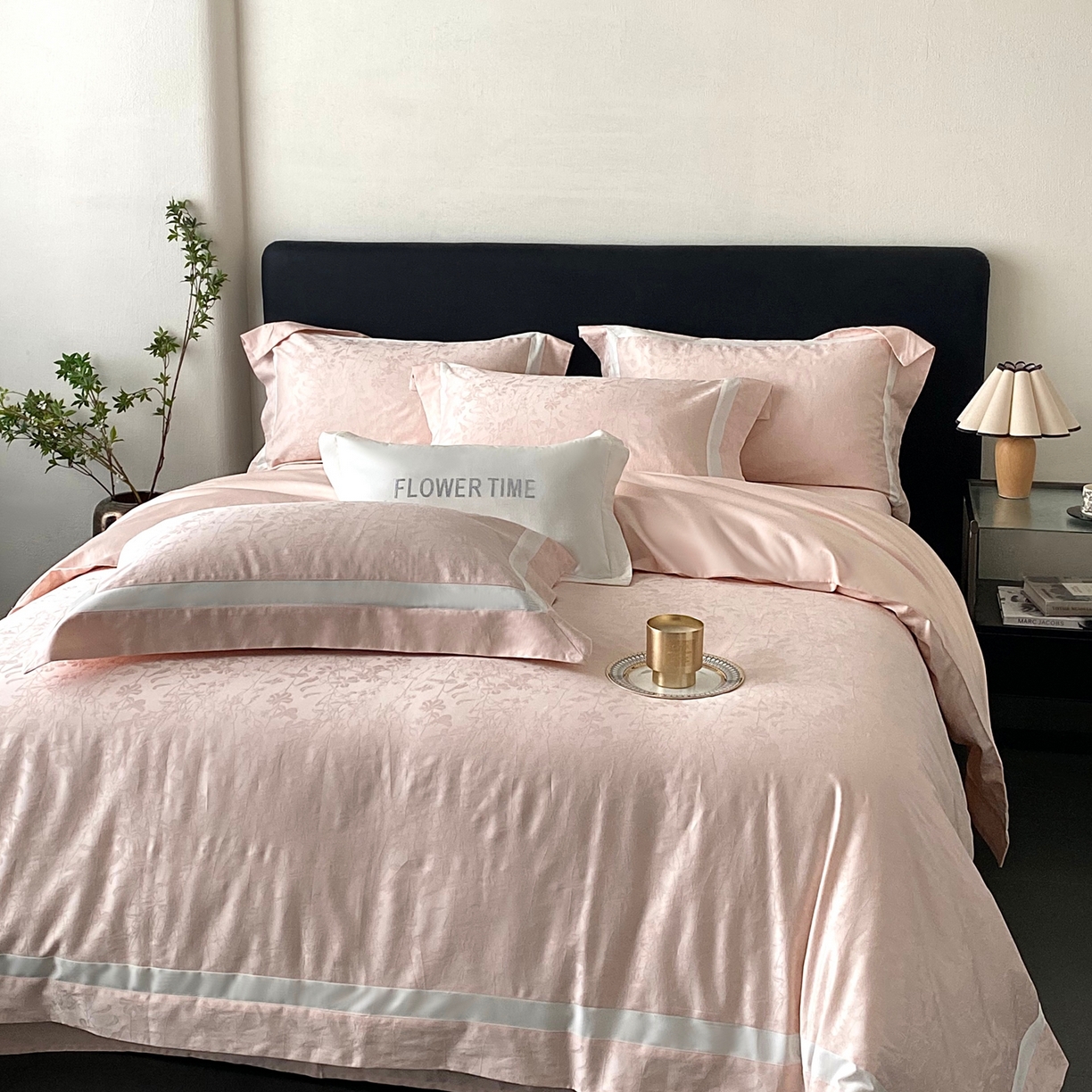 91家纺网 家纺一手货源 找家纺 2025秋冬新款长绒棉提花四件套-半夏 半夏-粉