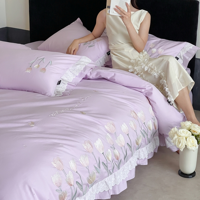 91家纺网 家纺一手货源 找家纺 卡姿家纺 2025秋冬森系小清新简约刺绣四件套-森系郁金香 森系郁金香-紫