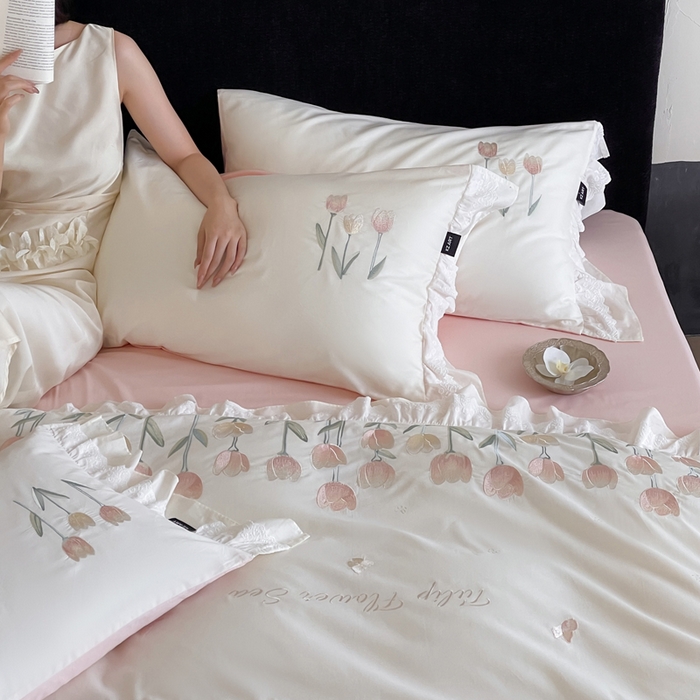 91家纺网 家纺一手货源 找家纺 卡姿家纺 2025秋冬森系小清新简约刺绣四件套-森系郁金香 森系郁金香-白