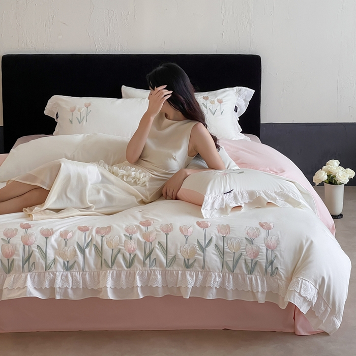 91家纺网 家纺一手货源 找家纺 卡姿家纺 2025秋冬森系小清新简约刺绣四件套-森系郁金香 森系郁金香-白