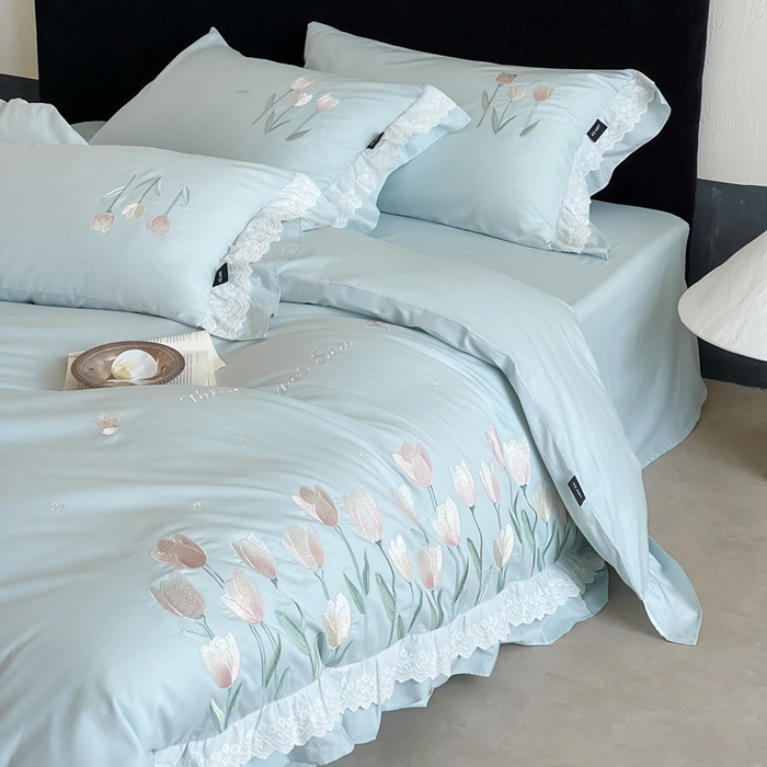 91家纺网 家纺一手货源 找家纺 卡姿家纺 2025秋冬森系小清新简约刺绣四件套-森系郁金香 森系郁金香-蓝