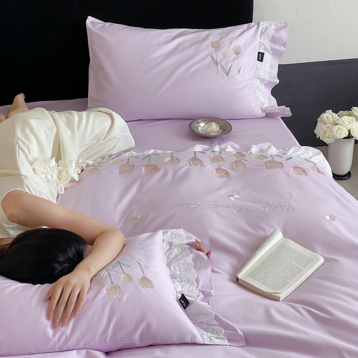 91家纺网 家纺一手货源 找家纺 卡姿家纺 2025秋冬森系小清新简约刺绣四件套-森系郁金香 森系郁金香-紫