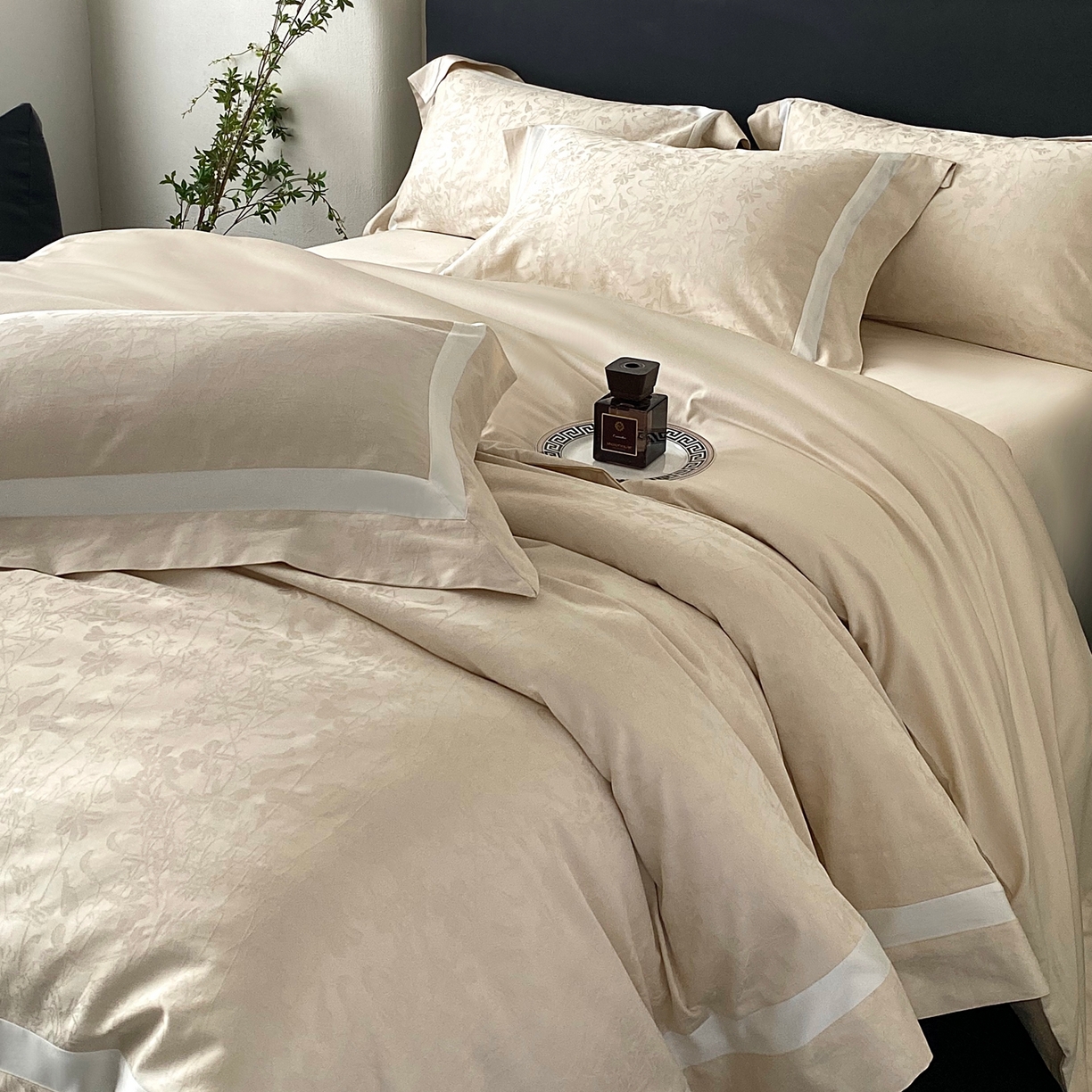 91家纺网 家纺一手货源 找家纺 2025秋冬新款长绒棉提花四件套-半夏 半夏-香槟