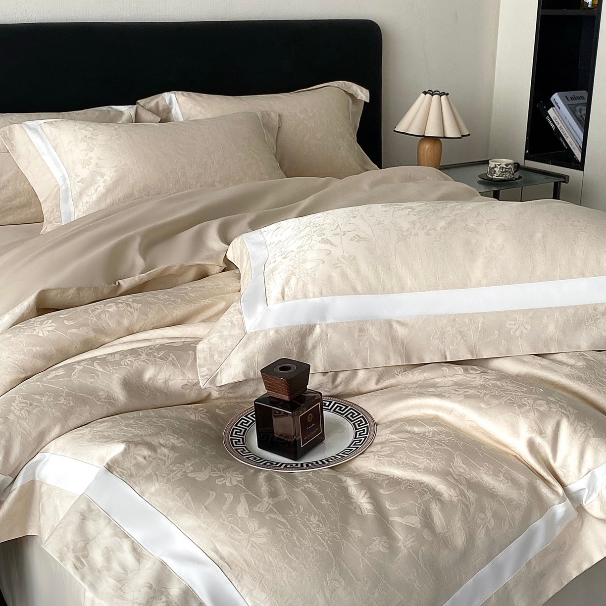 91家纺网 家纺一手货源 找家纺 2025秋冬新款长绒棉提花四件套-半夏 半夏-香槟