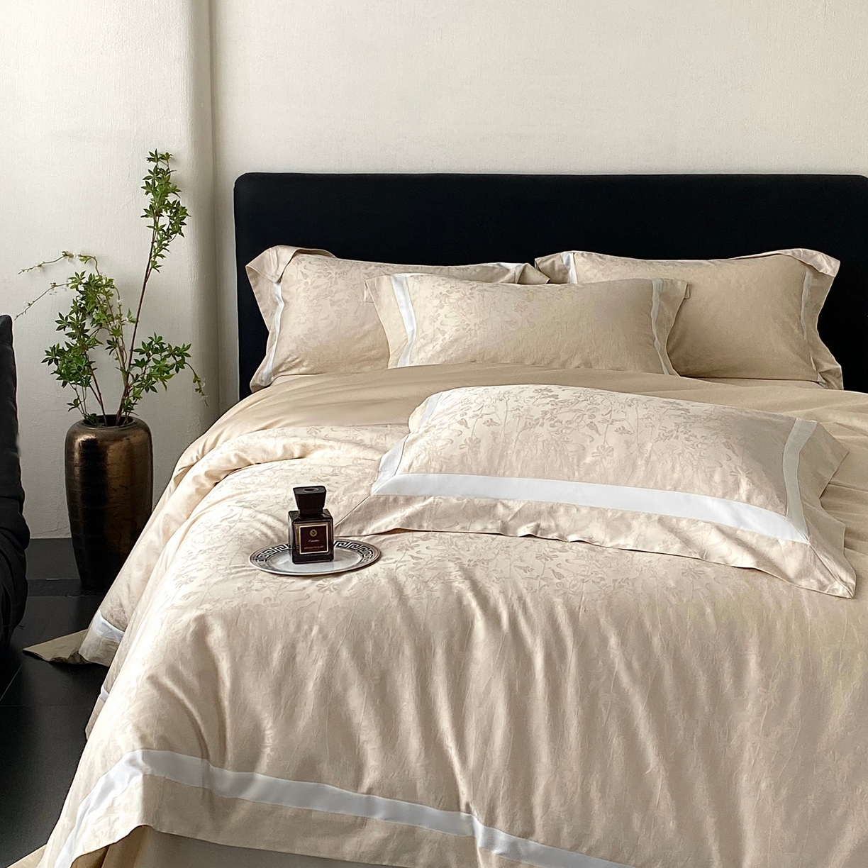 91家纺网 家纺一手货源 找家纺 2025秋冬新款长绒棉提花四件套-半夏 半夏-香槟