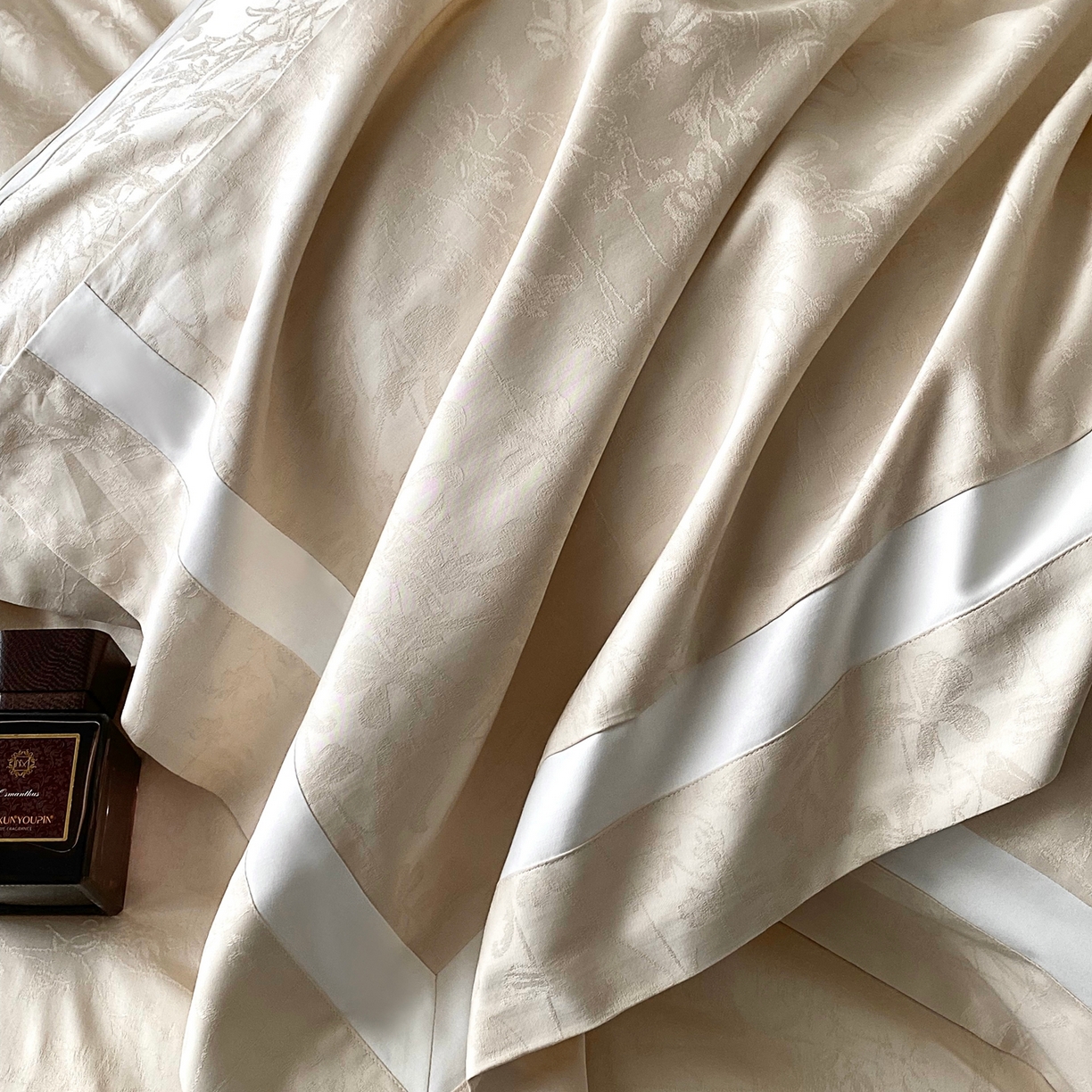 91家纺网 家纺一手货源 找家纺 2025秋冬新款长绒棉提花四件套-半夏 半夏-香槟