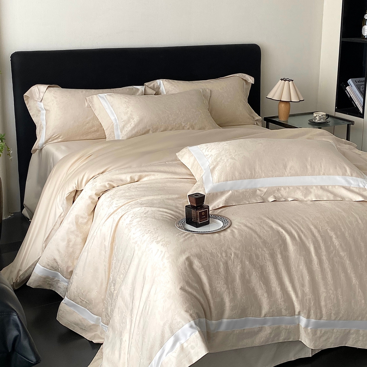 91家纺网 家纺一手货源 找家纺 2025秋冬新款长绒棉提花四件套-半夏 半夏-香槟