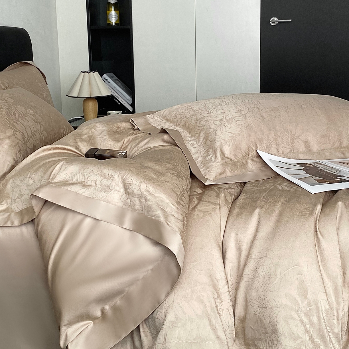 91家纺网 家纺一手货源 找家纺 花时间2025秋冬新款长绒棉提花四件套-翠影 翠影-咖