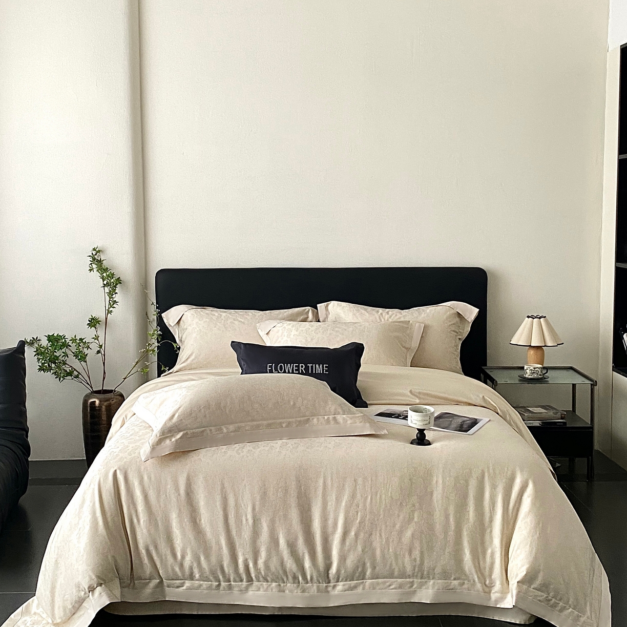 91家纺网 家纺一手货源 找家纺 花时间2025秋冬新款长绒棉提花四件套-露薇 露薇-香槟