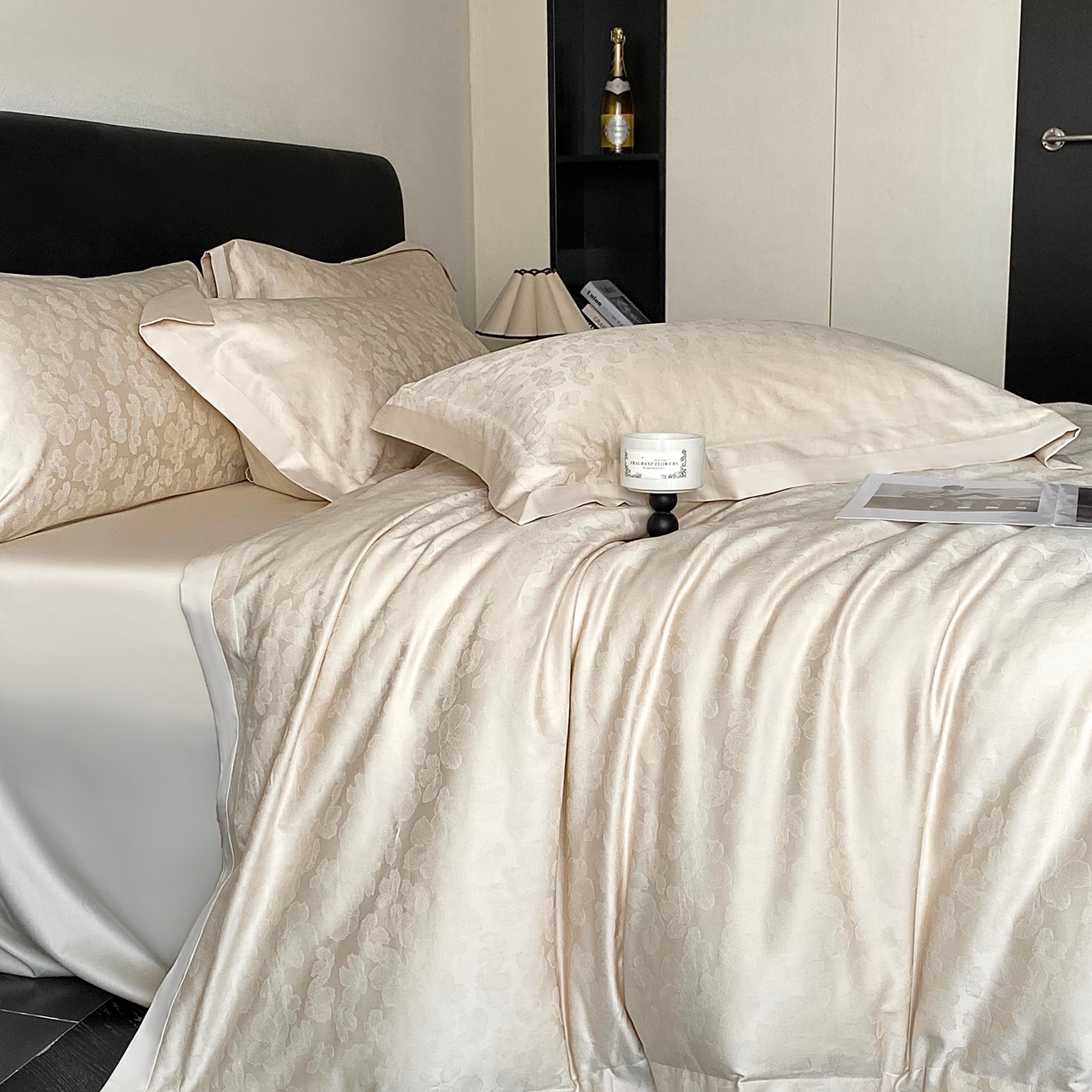 91家纺网 家纺一手货源 找家纺 花时间2025秋冬新款长绒棉提花四件套-露薇 露薇-香槟