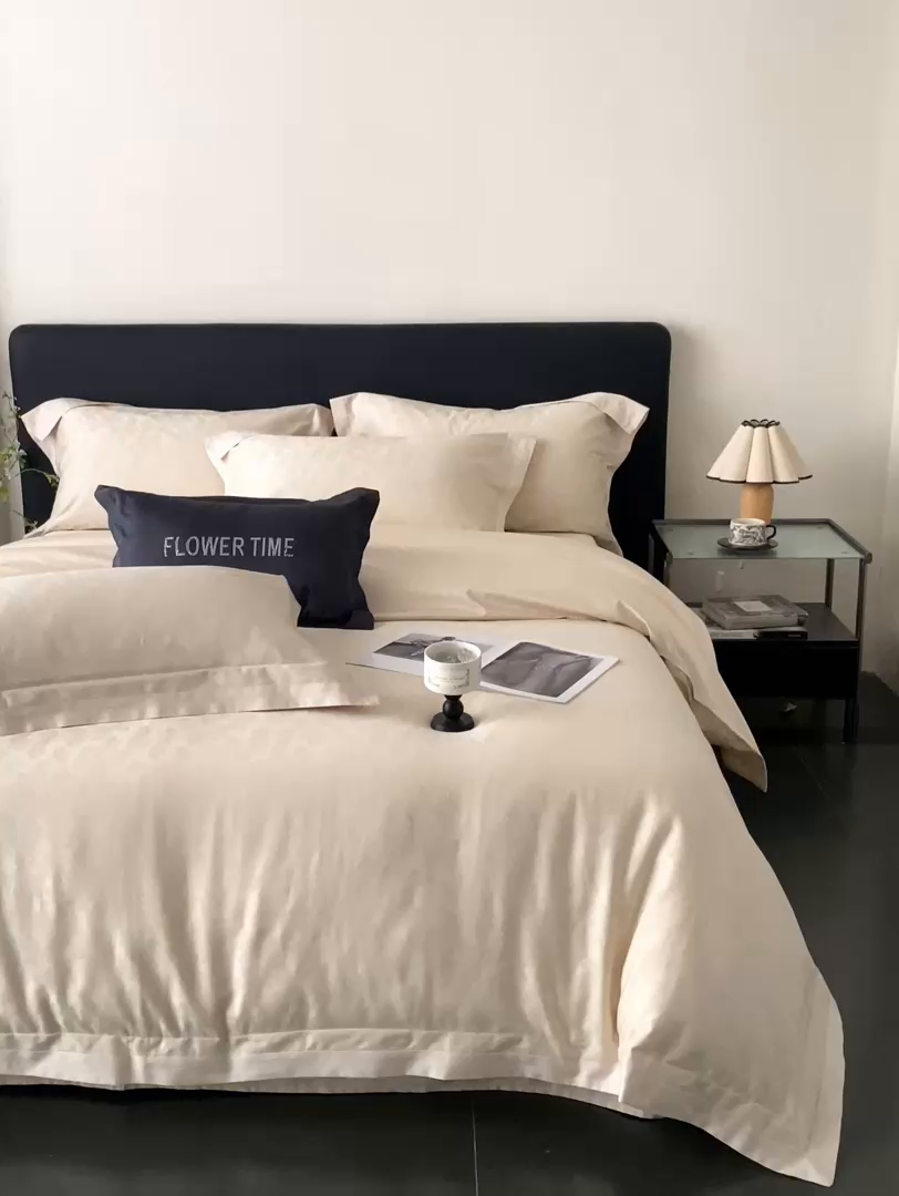 91家纺网 家纺一手货源 找家纺 花时间2025秋冬新款长绒棉提花四件套-露薇 露薇-香槟