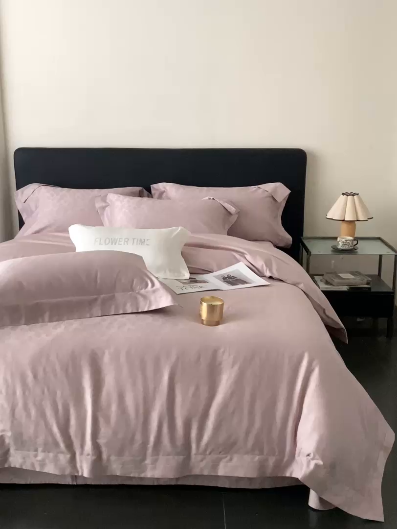 91家纺网 家纺一手货源 找家纺 花时间2025秋冬新款长绒棉提花四件套-露薇 露薇-紫