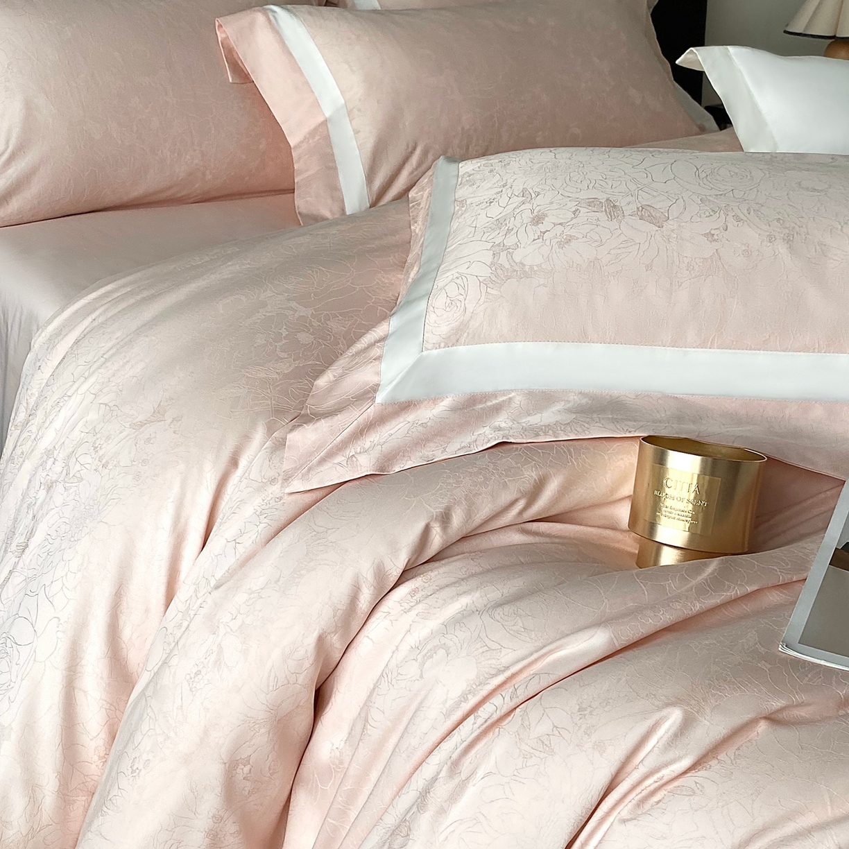 91家纺网 家纺一手货源 找家纺 2025秋冬新款长绒棉提花四件套-盛妍 盛妍-粉