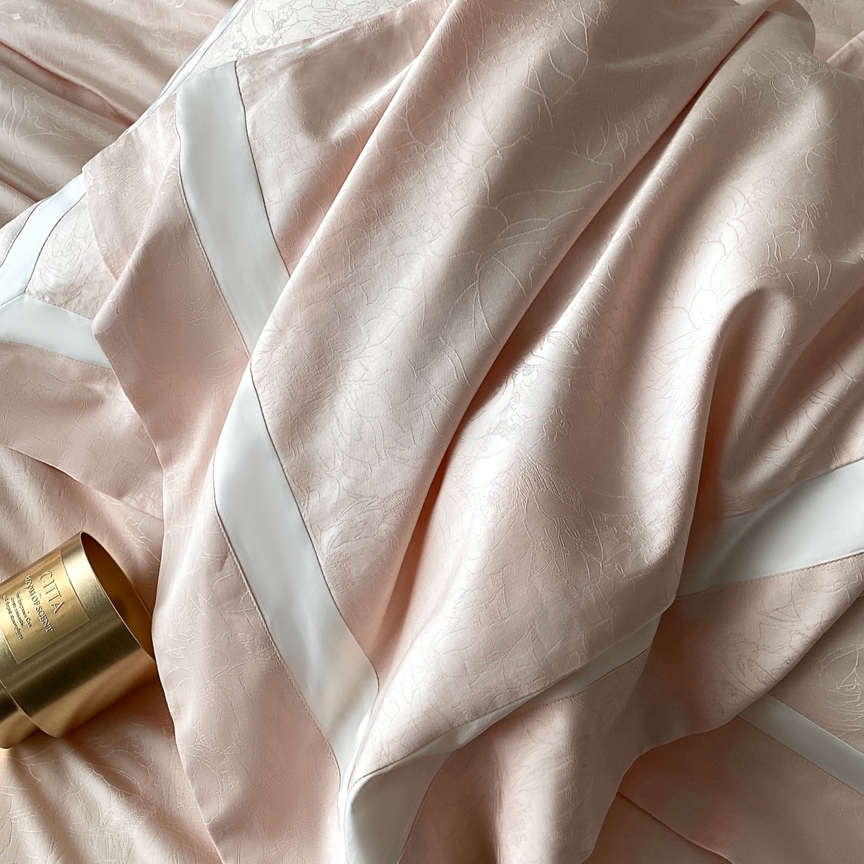 91家纺网 家纺一手货源 找家纺 2025秋冬新款长绒棉提花四件套-盛妍 盛妍-粉