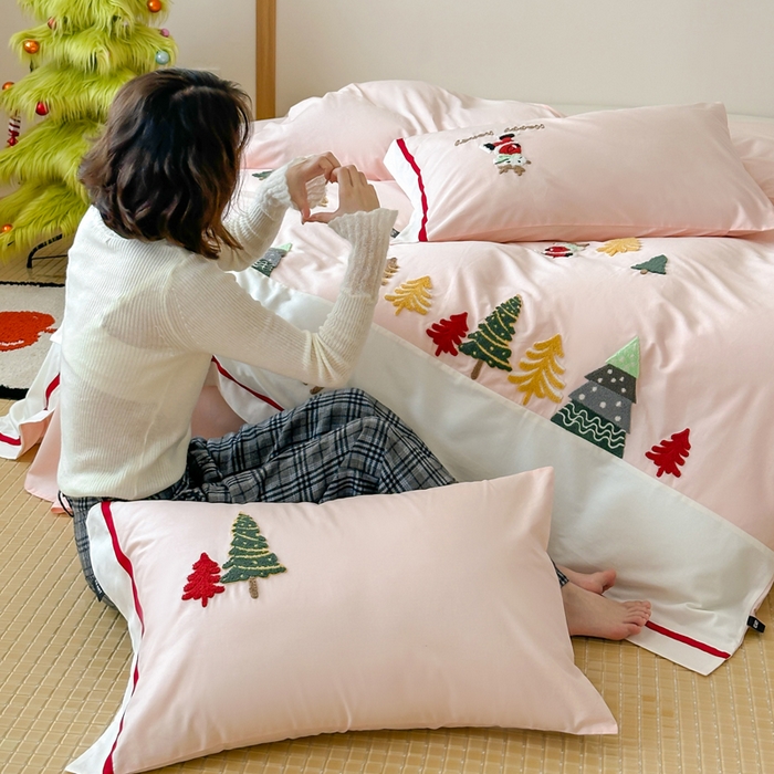 91家纺网 家纺一手货源 找家纺 （总）卡姿家纺 2025秋冬森系北欧风毛巾绣四件套-森林秘境