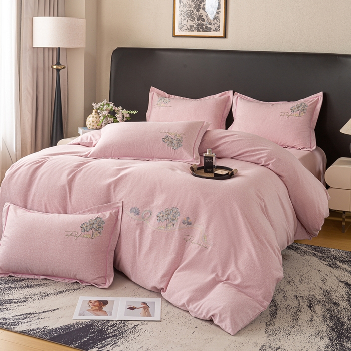 91家纺网 家纺一手货源 找家纺 昊翔家纺 2025新款全棉肌理纹磨毛绣花四件套套件 森沐-豆沙