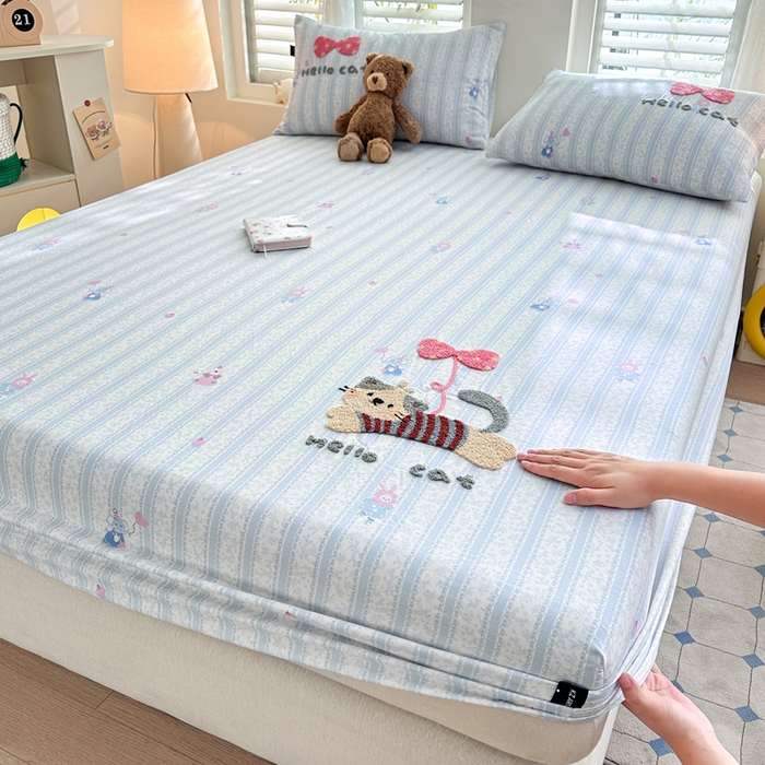 91家纺网 家纺一手货源 找家纺 卡姿家纺 2025秋冬全棉双层纱-床笠三件套 床笠-小猫球球