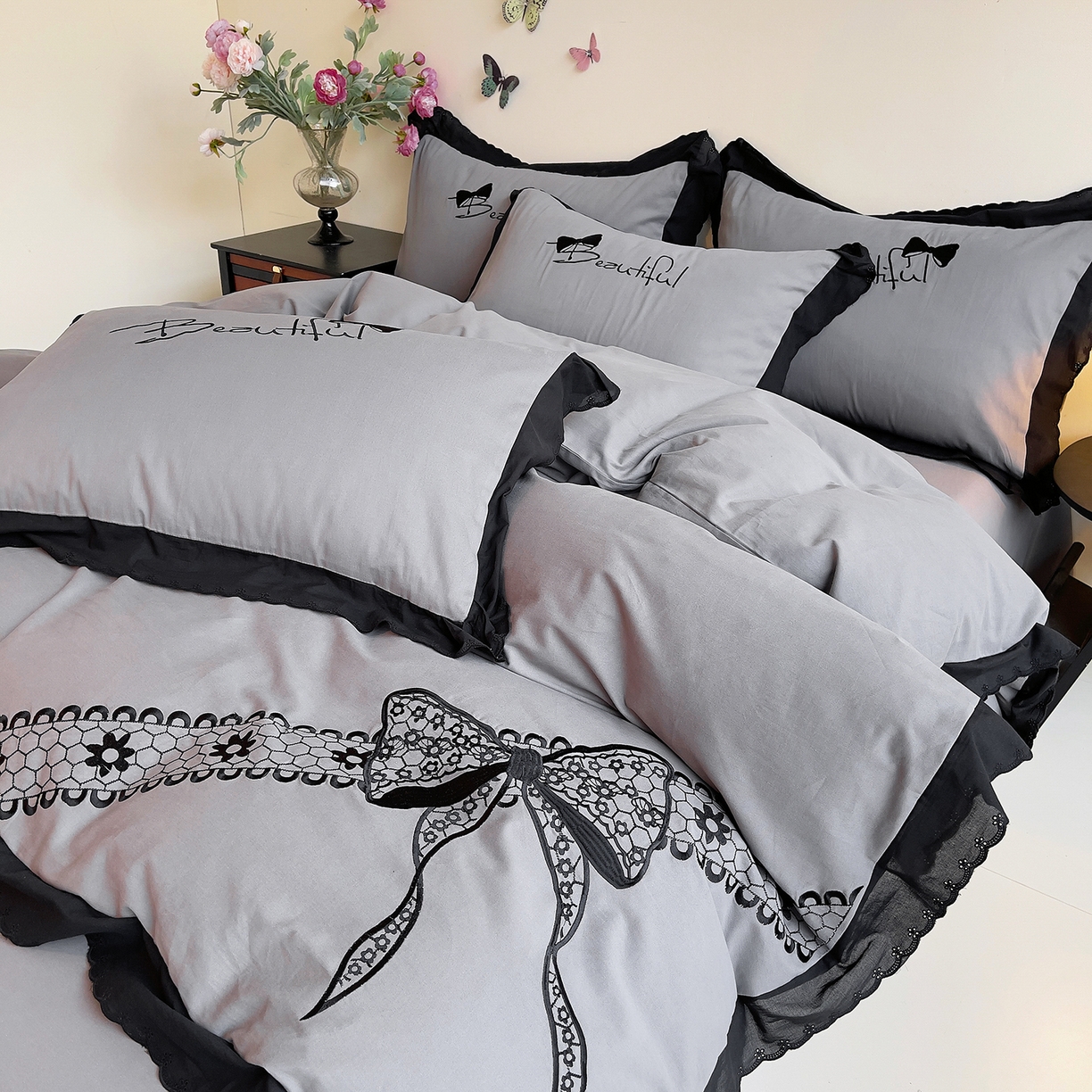 91家纺网 家纺一手货源 找家纺 （总）炫拼家纺 2025新款全棉纯棉韩版磨毛刺绣镂空花边纯棉四件套-邂逅系列