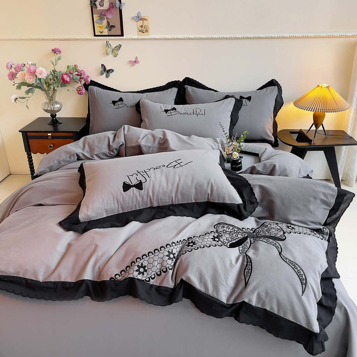 91家纺网 家纺一手货源 找家纺 （总）炫拼家纺 2025新款全棉纯棉韩版磨毛刺绣镂空花边纯棉四件套-邂逅系列