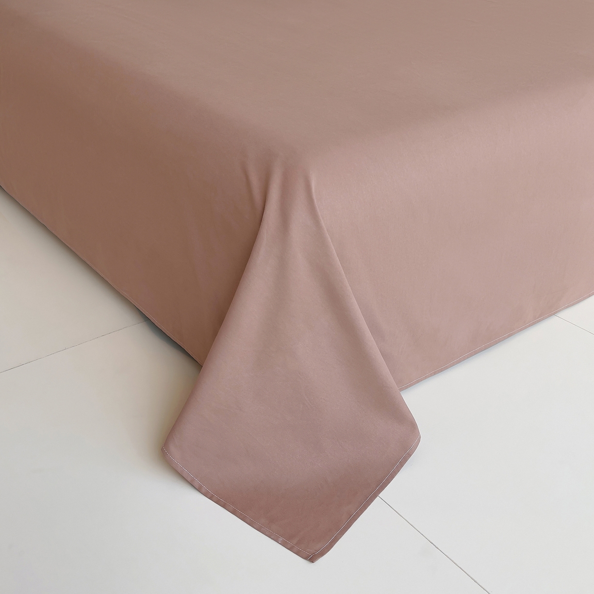 91家纺网 家纺一手货源 找家纺 炫拼家纺 2026新款全棉纯棉韩版磨毛刺绣镂空花边纯棉四件套-邂逅系列 邂逅-奶昔白