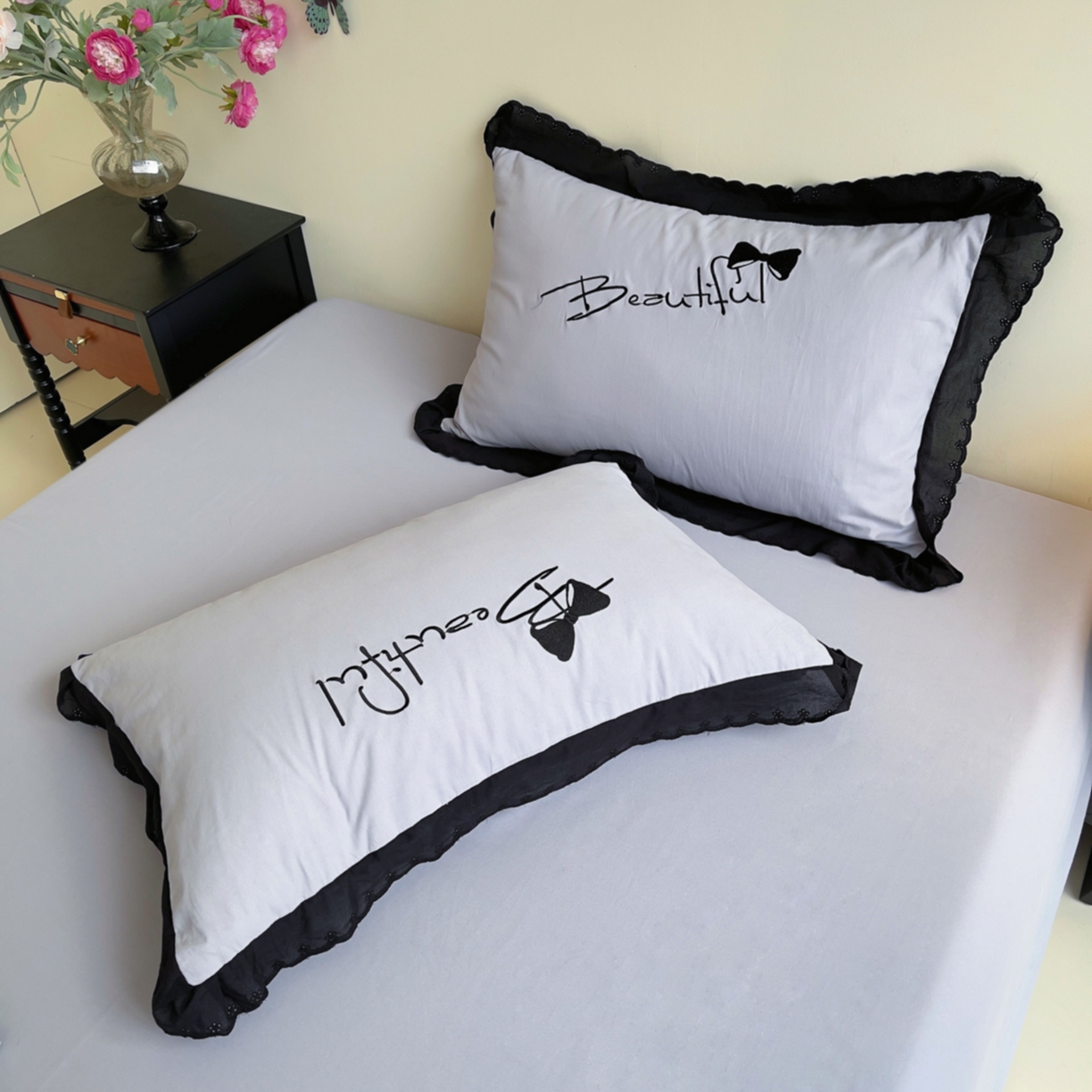 91家纺网 家纺一手货源 找家纺 炫拼家纺 2026新款全棉纯棉韩版磨毛刺绣镂空花边纯棉四件套-邂逅系列 邂逅-蓝灰