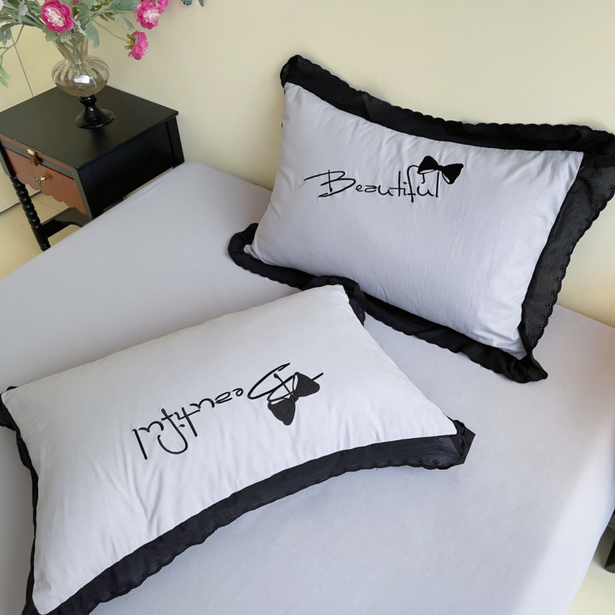 91家纺网 家纺一手货源 找家纺 炫拼家纺 2026新款全棉纯棉韩版磨毛刺绣镂空花边纯棉四件套-邂逅系列 邂逅-蓝灰