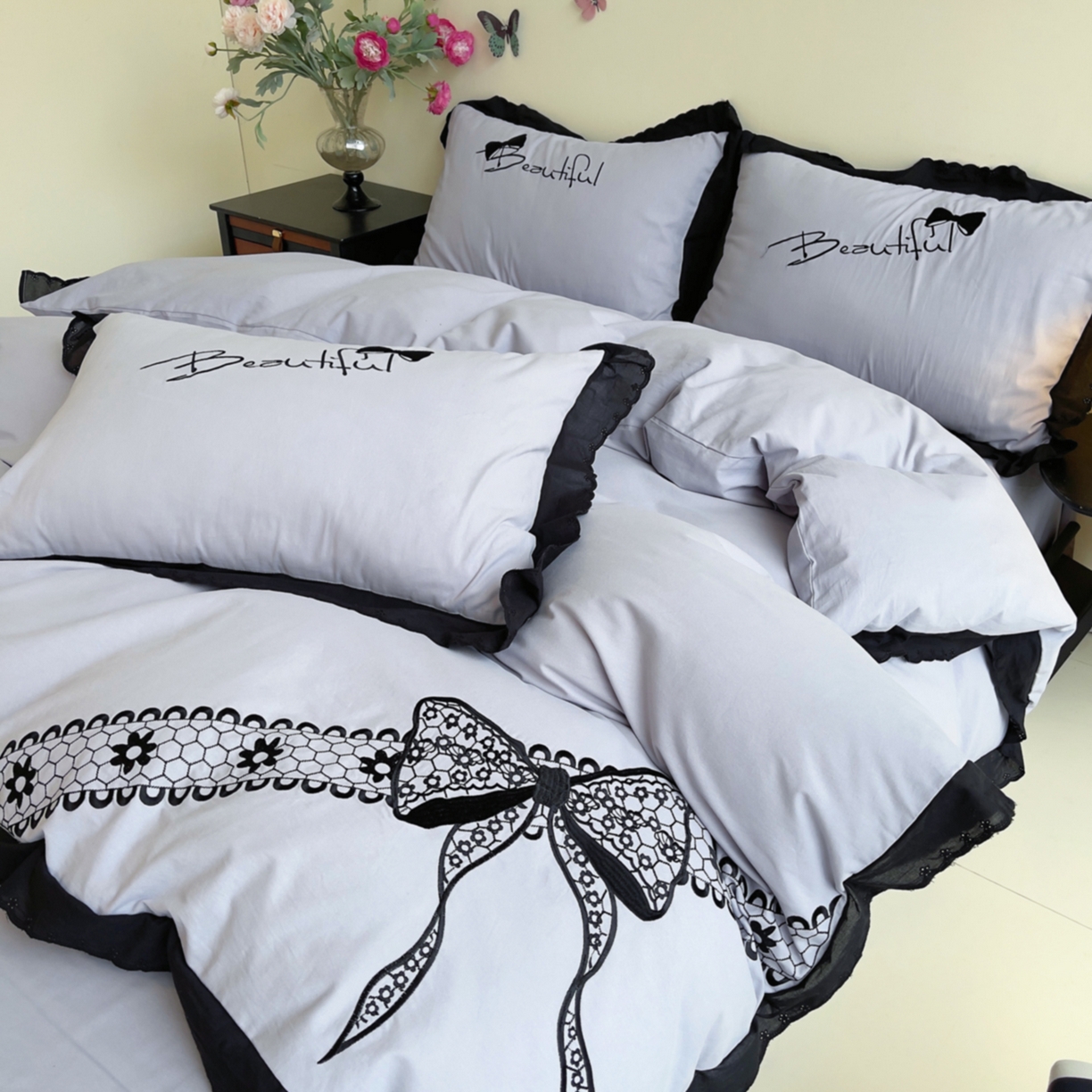 91家纺网 家纺一手货源 找家纺 炫拼家纺 2026新款全棉纯棉韩版磨毛刺绣镂空花边纯棉四件套-邂逅系列 邂逅-蓝灰