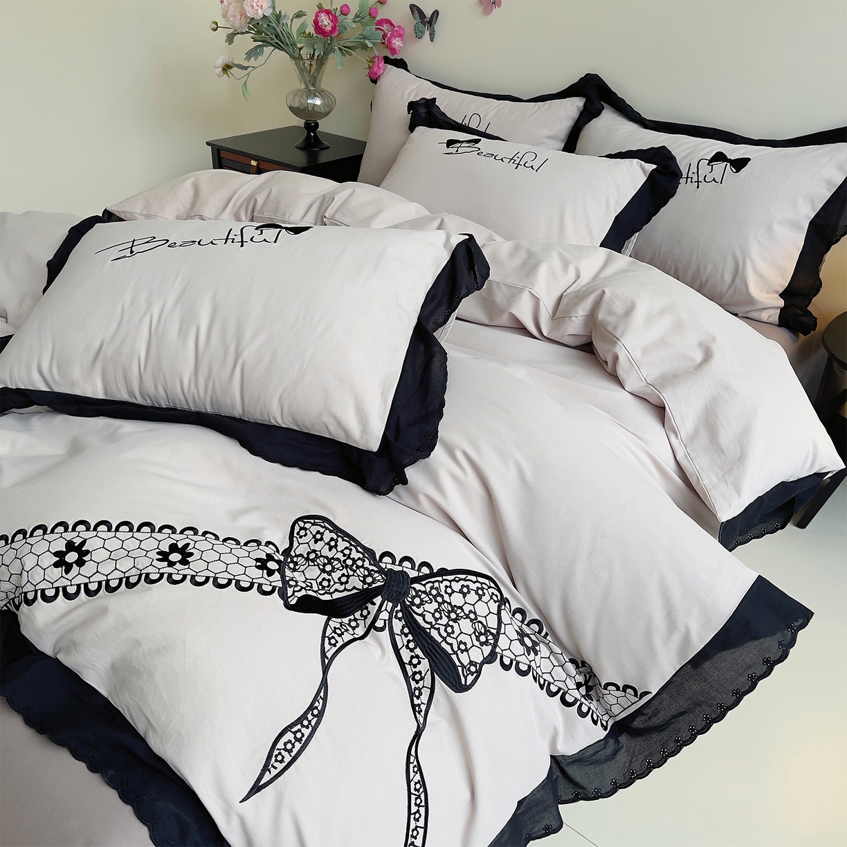 91家纺网 家纺一手货源 找家纺 炫拼家纺 2026新款全棉纯棉韩版磨毛刺绣镂空花边纯棉四件套-邂逅系列 邂逅-奶茶