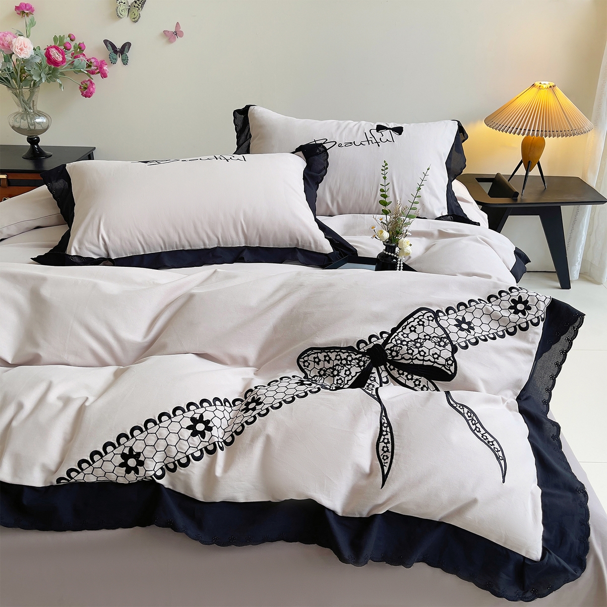 91家纺网 家纺一手货源 找家纺 炫拼家纺 2026新款全棉纯棉韩版磨毛刺绣镂空花边纯棉四件套-邂逅系列 邂逅-奶茶