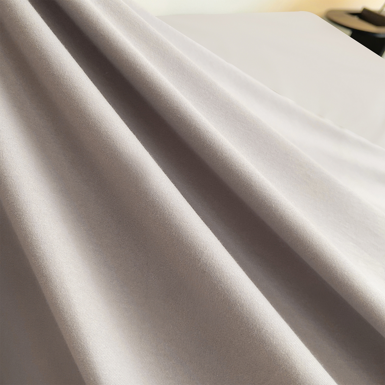 91家纺网 家纺一手货源 找家纺 炫拼家纺 2026新款全棉纯棉韩版磨毛刺绣镂空花边纯棉四件套-邂逅系列 邂逅-奶茶