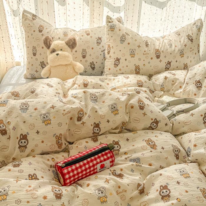 91家纺网 家纺一手货源 找家纺 森璐家纺 2025新款云感双层纱卡通萌趣四件套 遇见-涂鸦布布