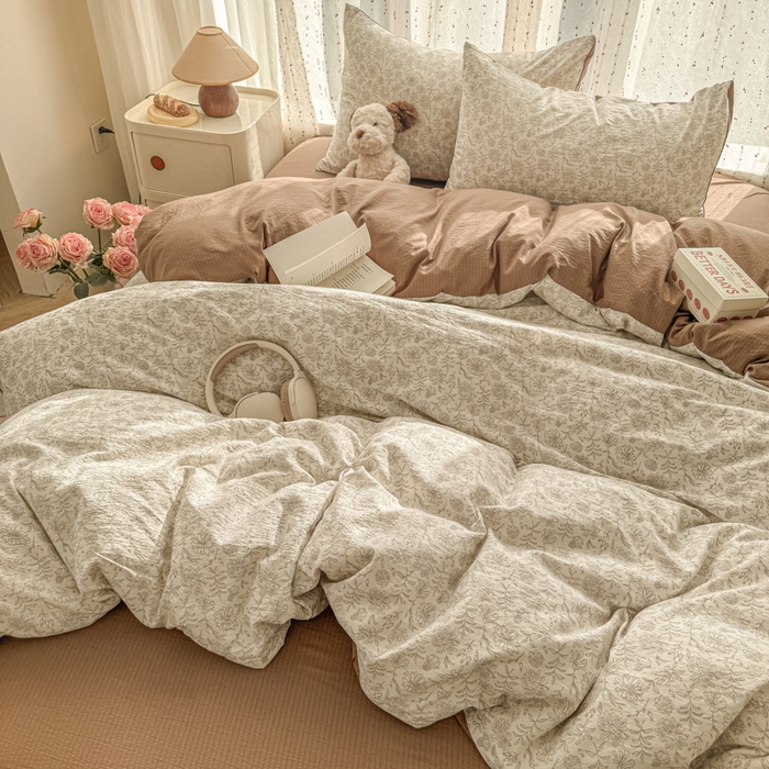 91家纺网 家纺一手货源 找家纺 森璐家纺 2025新款云感双层纱卡通萌趣四件套 遇见-长青藤