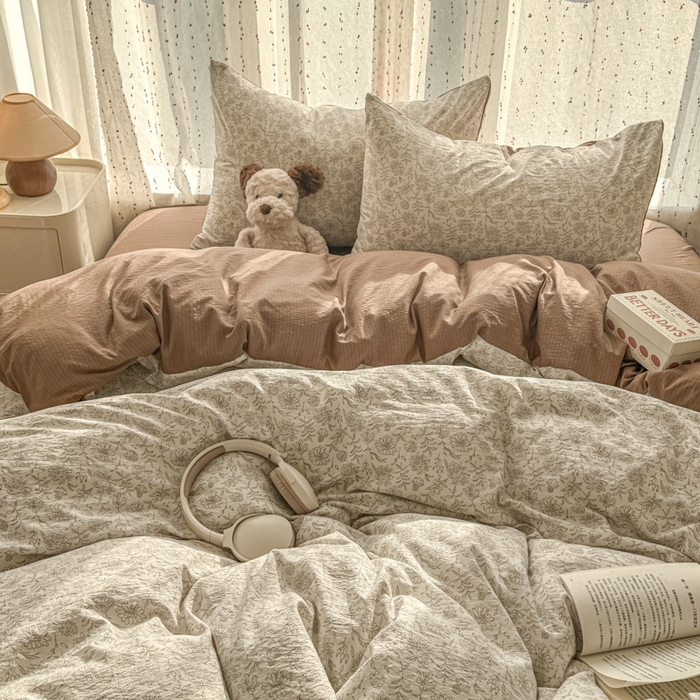 91家纺网 家纺一手货源 找家纺 森璐家纺 2025新款云感双层纱卡通萌趣四件套 遇见-长青藤