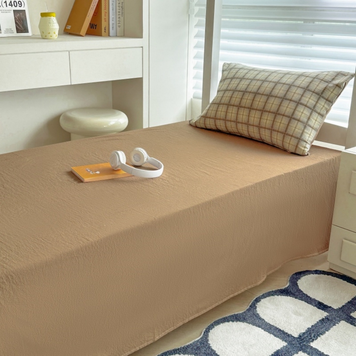 91家纺网 家纺一手货源 找家纺 雨田家纺 2025新款A类汉麻双层纱学生宿舍三件套上下铺三件套 格韵-咖