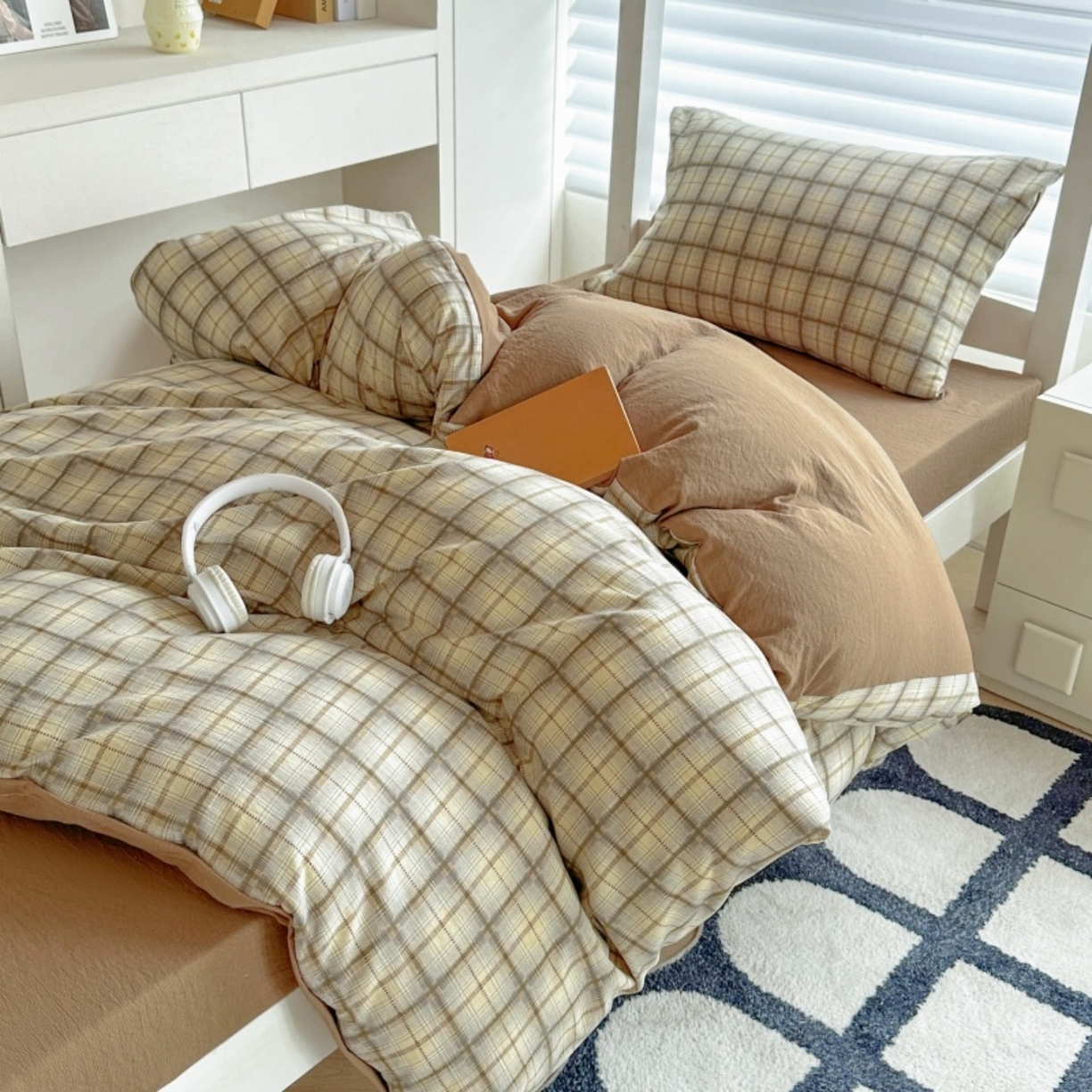 91家纺网 家纺一手货源 找家纺 雨田家纺 2025新款A类汉麻双层纱学生宿舍三件套上下铺三件套 格韵-咖