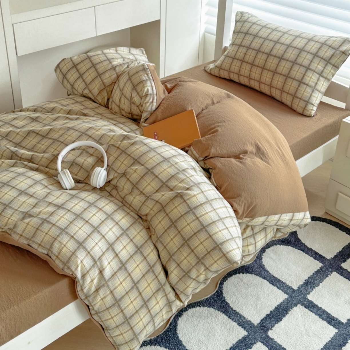 91家纺网 家纺一手货源 找家纺 雨田家纺 2025新款A类汉麻双层纱学生宿舍三件套上下铺三件套 格韵-咖