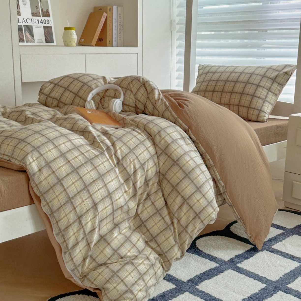 91家纺网 家纺一手货源 找家纺 雨田家纺 2025新款A类汉麻双层纱学生宿舍三件套上下铺三件套 格韵-咖