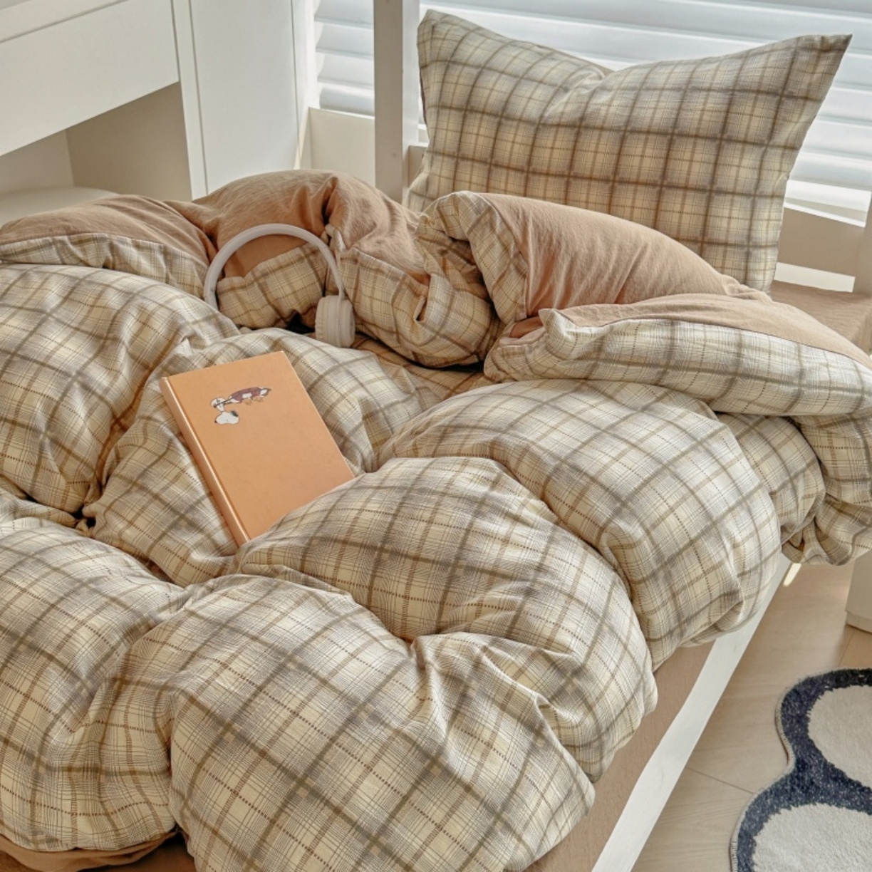 91家纺网 家纺一手货源 找家纺 雨田家纺 2025新款A类汉麻双层纱学生宿舍三件套上下铺三件套 格韵-咖