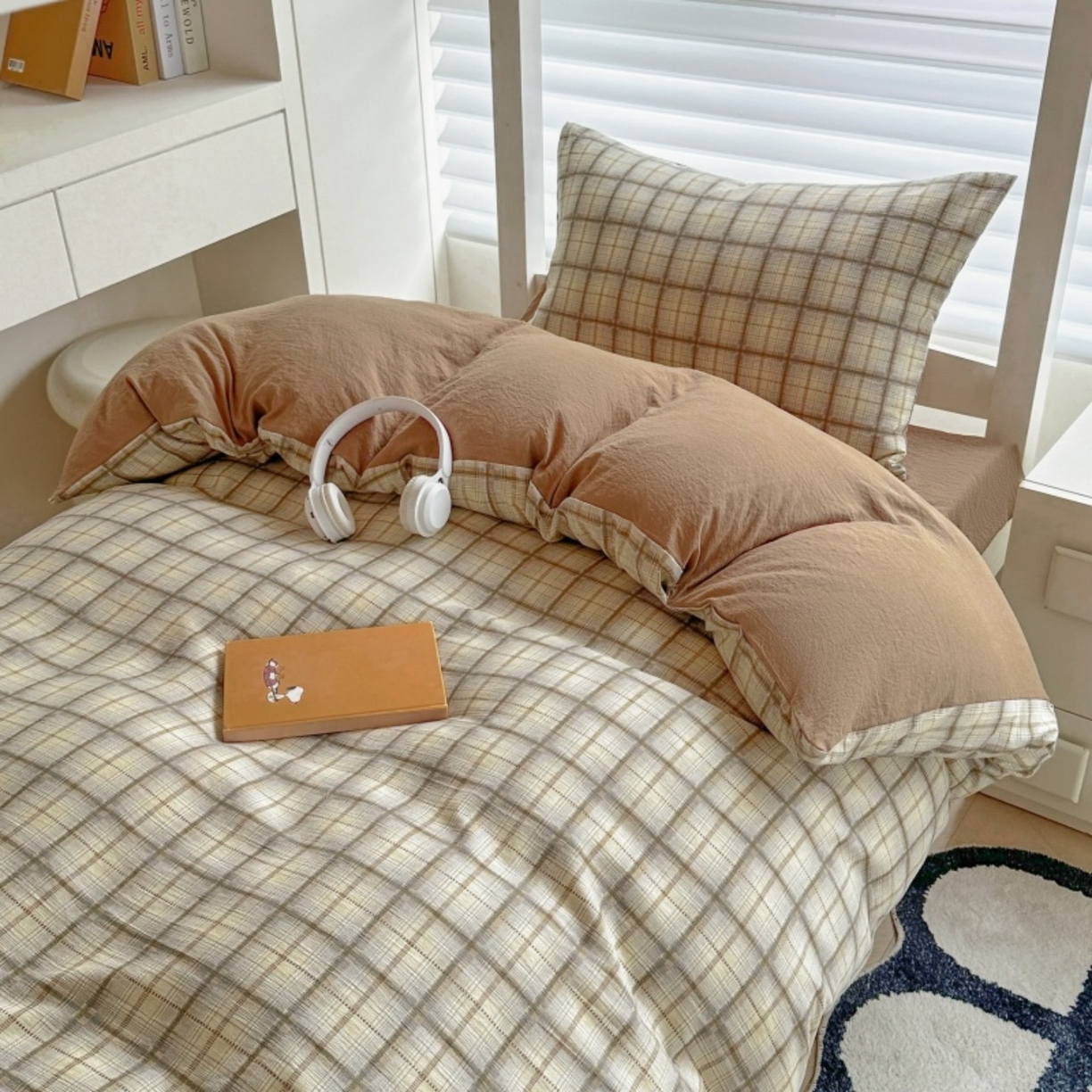 91家纺网 家纺一手货源 找家纺 雨田家纺 2025新款A类汉麻双层纱学生宿舍三件套上下铺三件套 格韵-咖