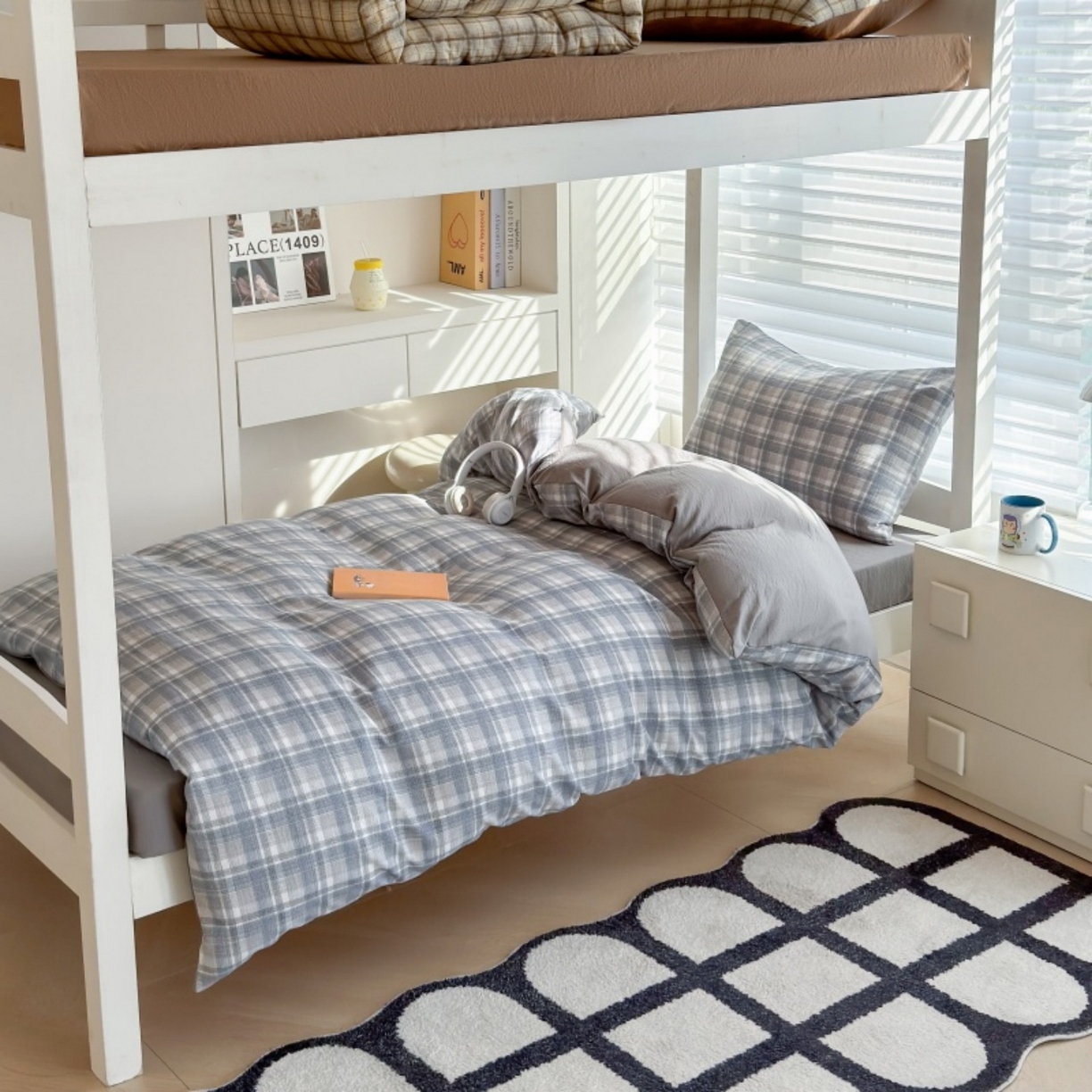 91家纺网 家纺一手货源 找家纺 雨田家纺 2025新款A类汉麻双层纱学生宿舍三件套上下铺三件套 快乐时光