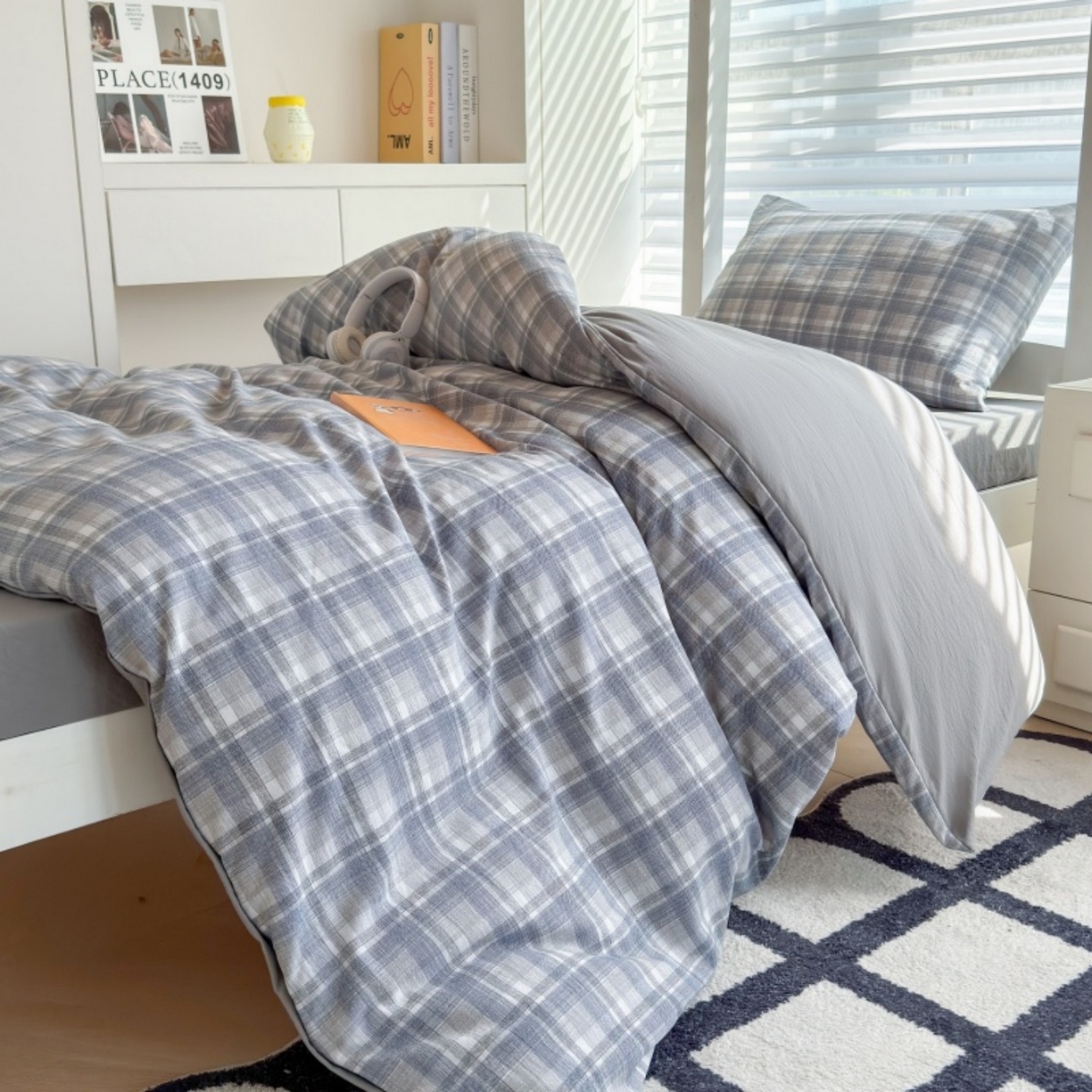 91家纺网 家纺一手货源 找家纺 雨田家纺 2025新款A类汉麻双层纱学生宿舍三件套上下铺三件套 快乐时光