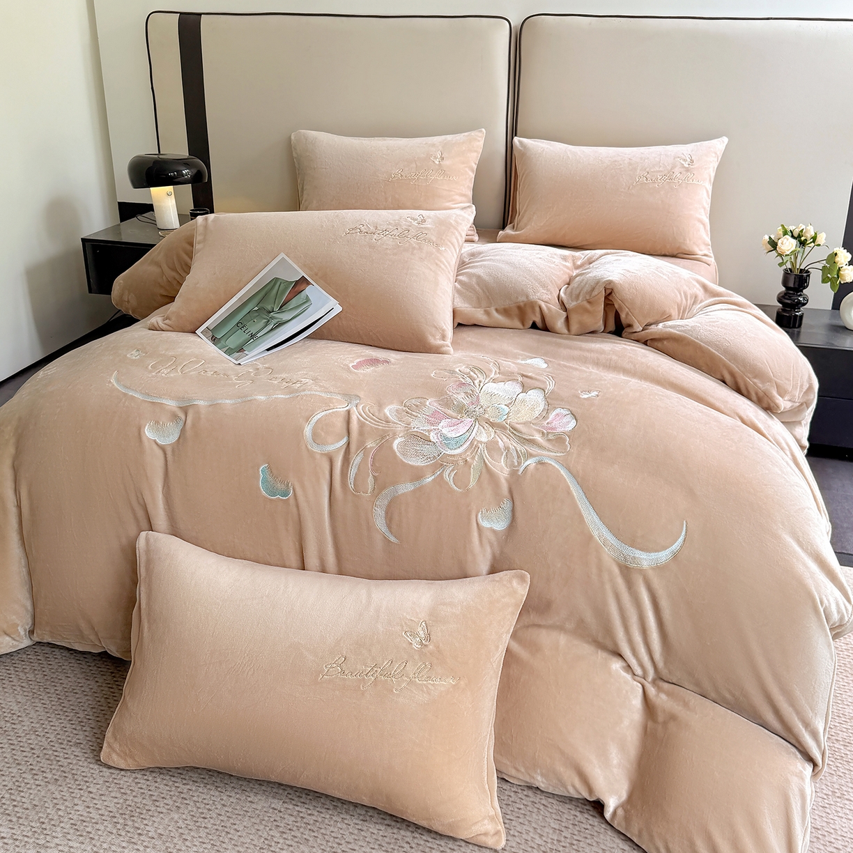 91家纺网 家纺一手货源 找家纺 （总）莱凯家纺 2025新款牛奶绒刺绣四件套