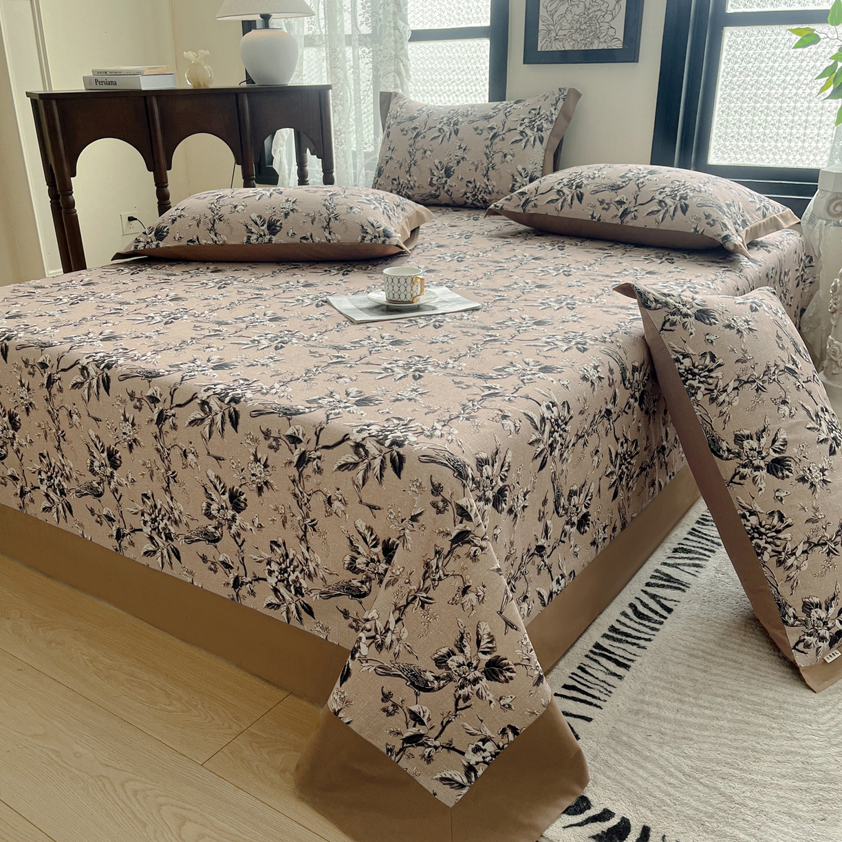 91家纺网 家纺一手货源 找家纺 慕梵家居2025新款100%全棉磨毛包边单床单 甜梦茶语