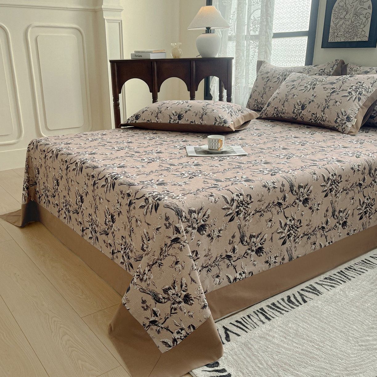 91家纺网 家纺一手货源 找家纺 慕梵家居2025新款100%全棉磨毛包边单床单 甜梦茶语