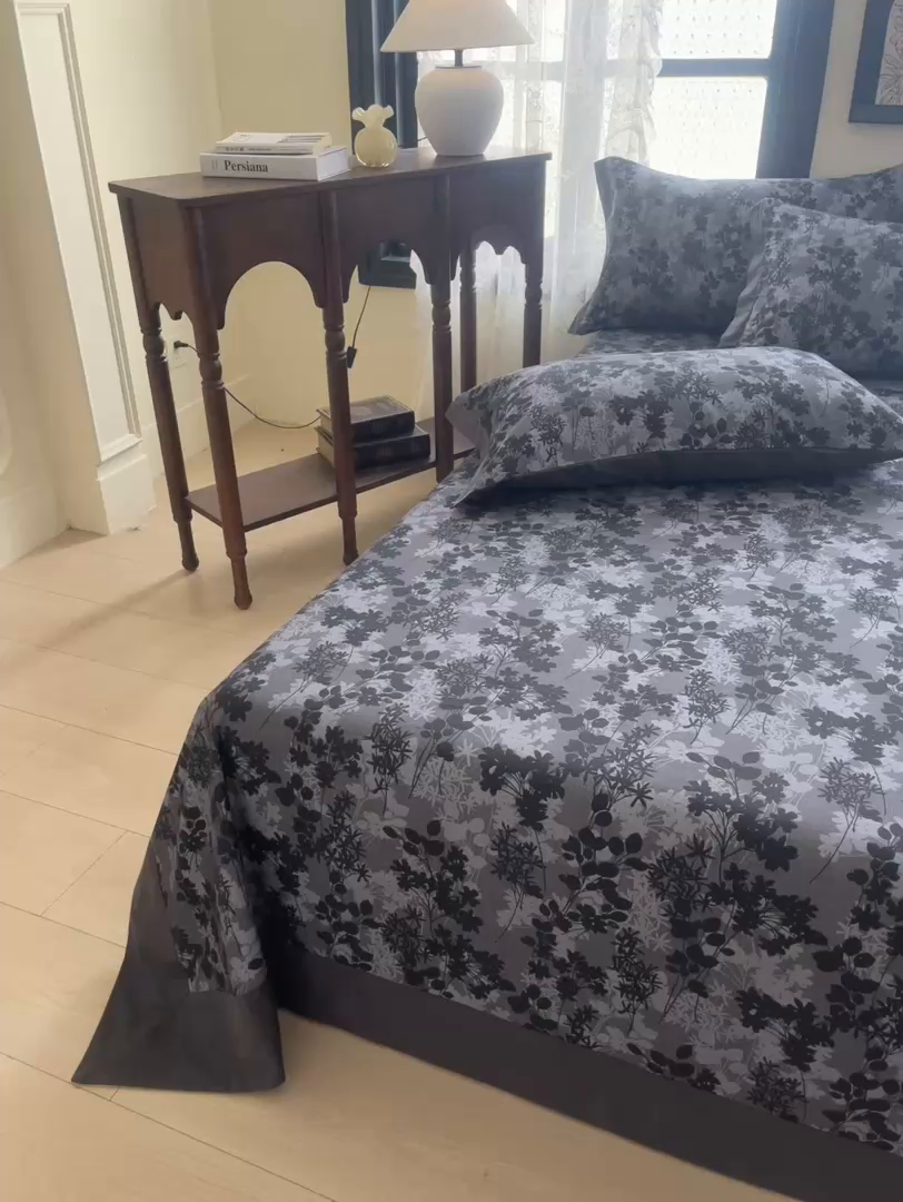 91家纺网 家纺一手货源 找家纺 慕梵家居2025新款100%全棉磨毛包边单床单 繁花藤叙