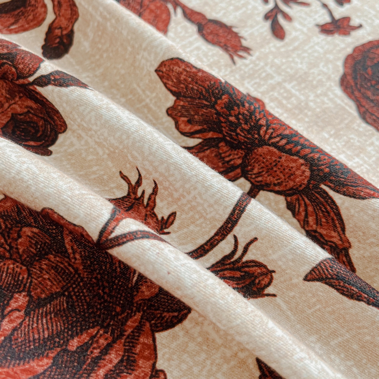 91家纺网 家纺一手货源 找家纺 慕梵家居2025新款100%全棉磨毛包边单床单 红色玫瑰